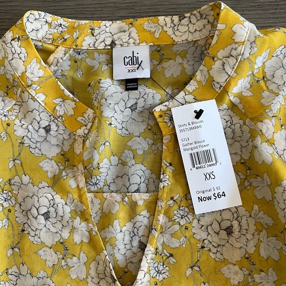 NWT- CAbi Gather blouse - Picture 9 of 9